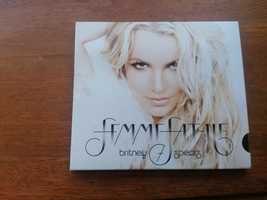 CD Britney Spears - "Femme Fatale"