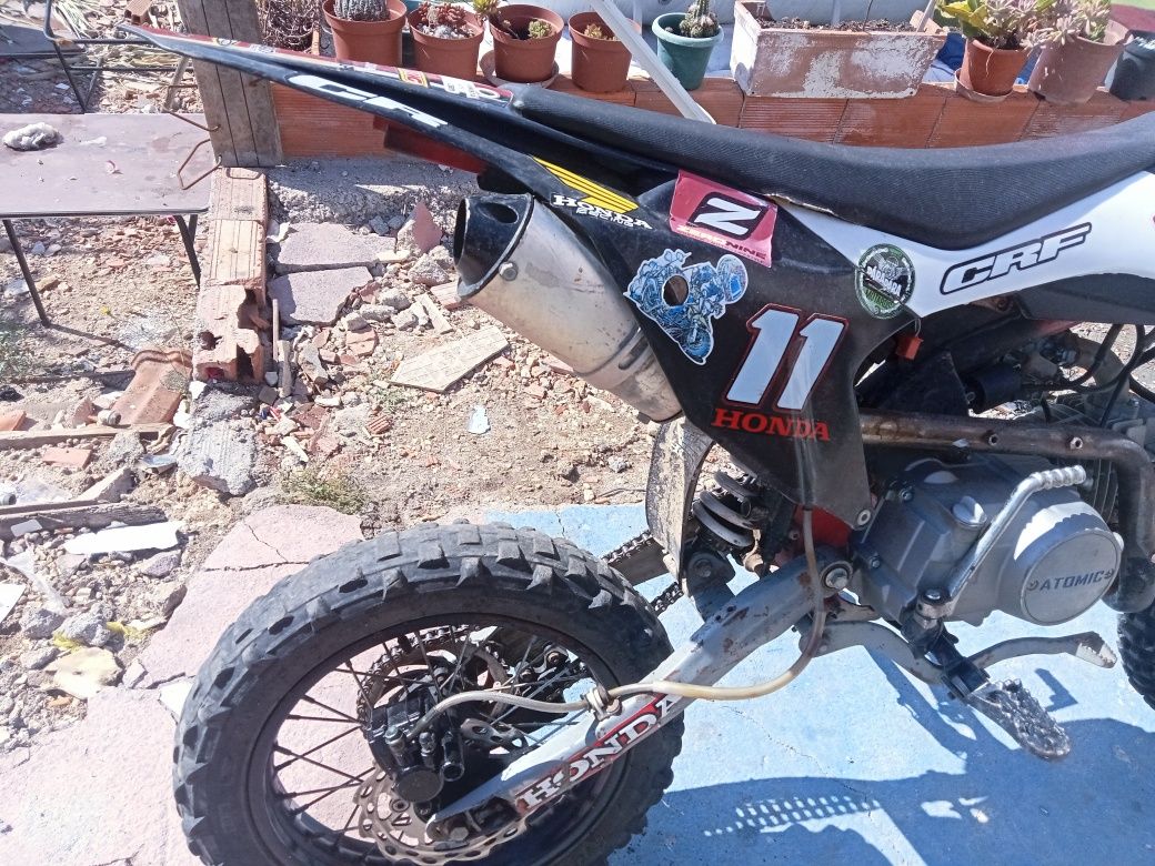 Vendo mota Pit bike 125
