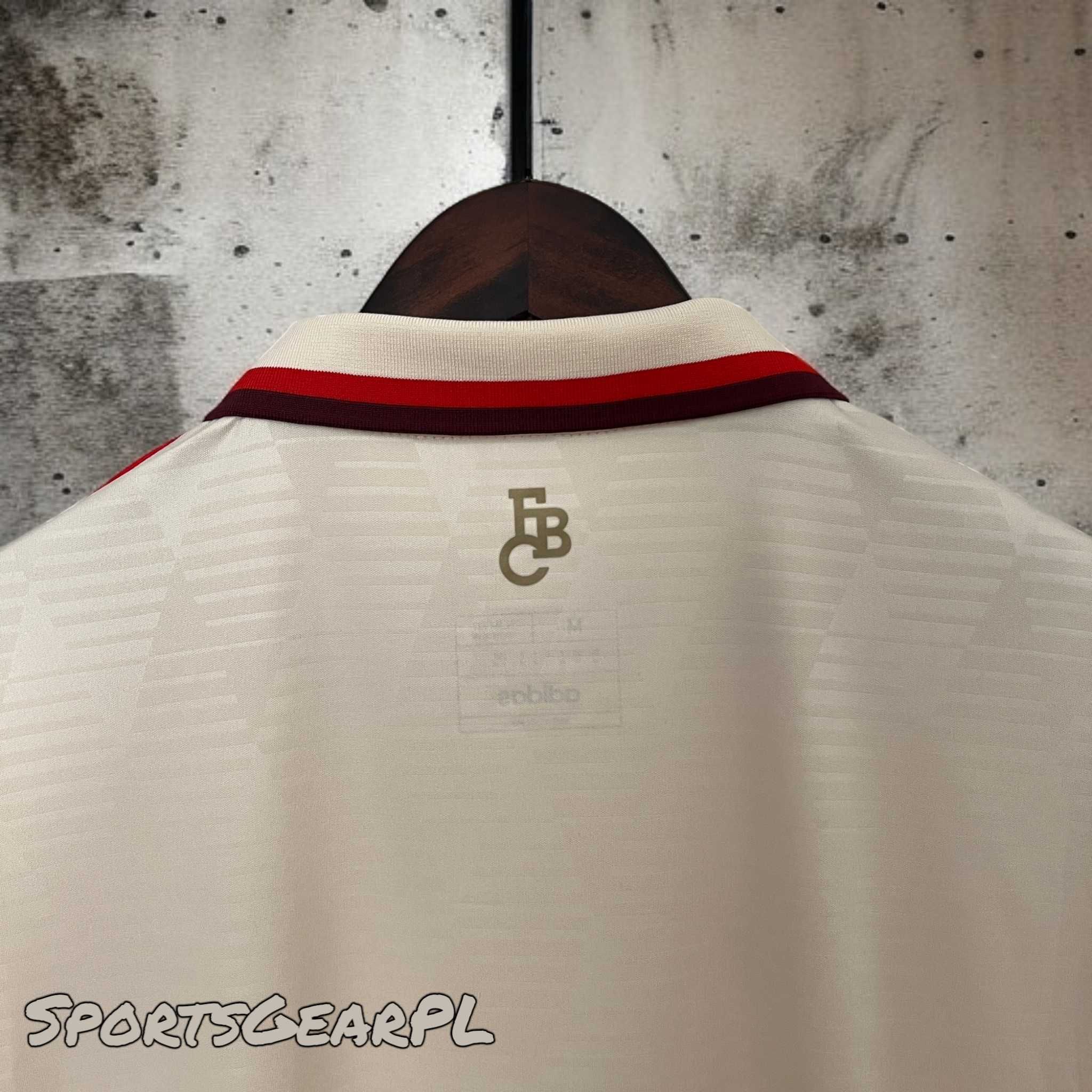 24/25 BAYERN MONACHIUM Koszulka Trzecia ADIDAS Rozmiar M