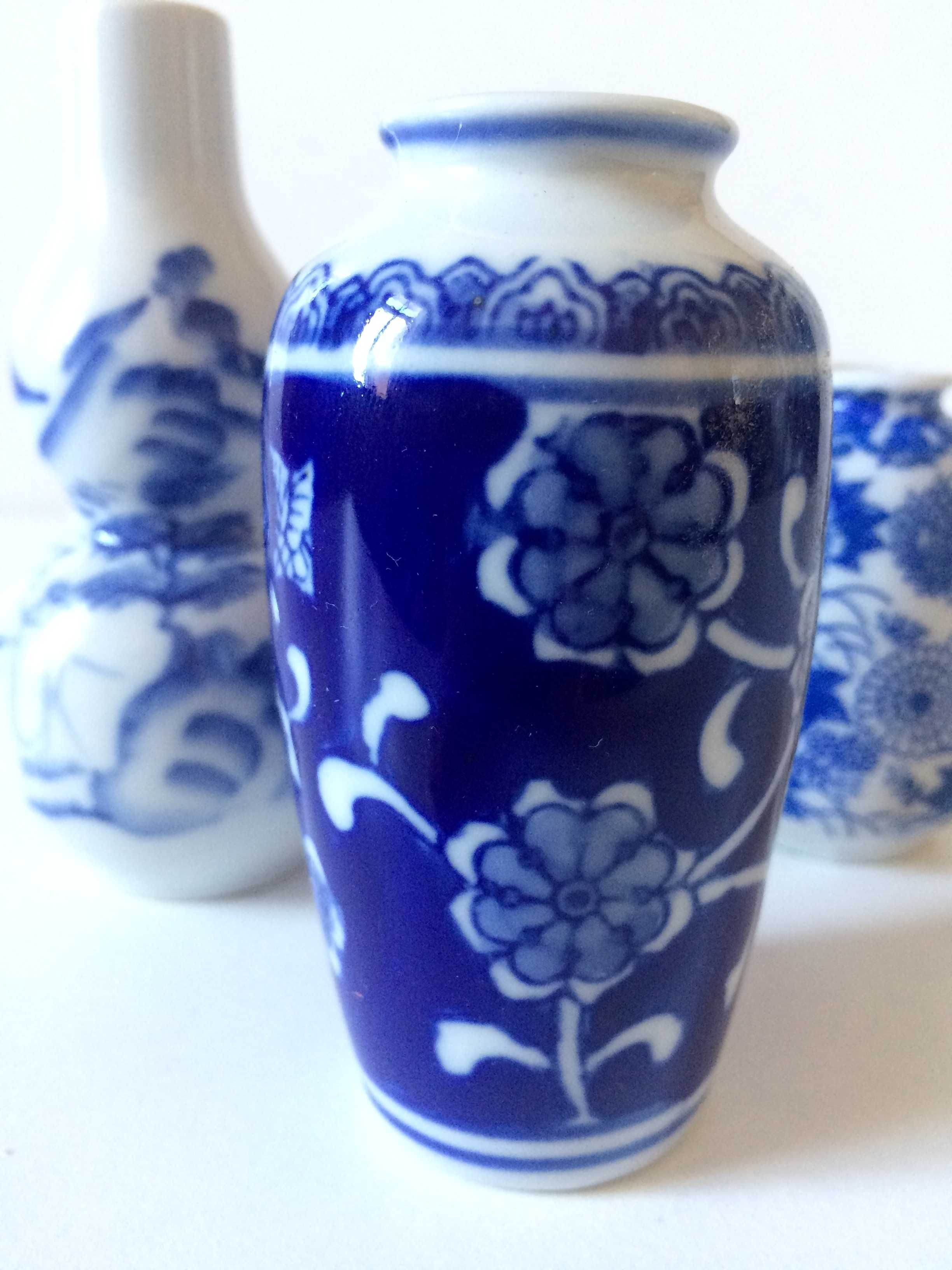 Trzy wazoniki porcelanowe Japonia/Chiny