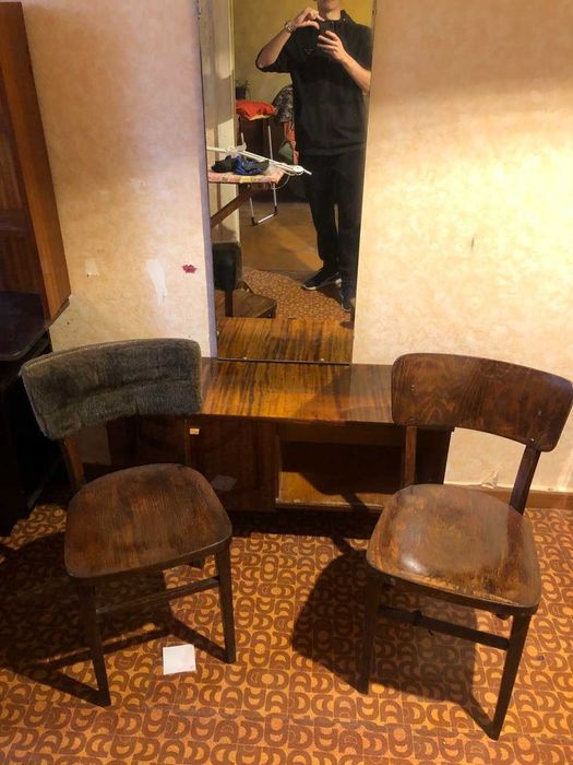 Старі, але міцні меблі - безкоштовно