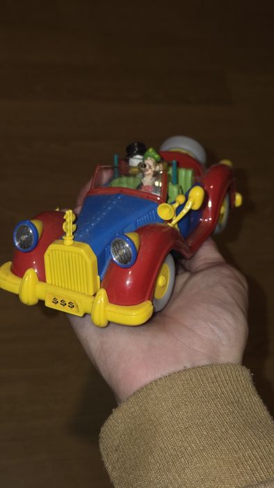 Carro do Tio Patinhas Burago
