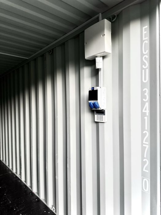 Magazyn do wynajęcia 24/7 - 13,5m2 - samoobsługowy-ubezpieczony-alarm
