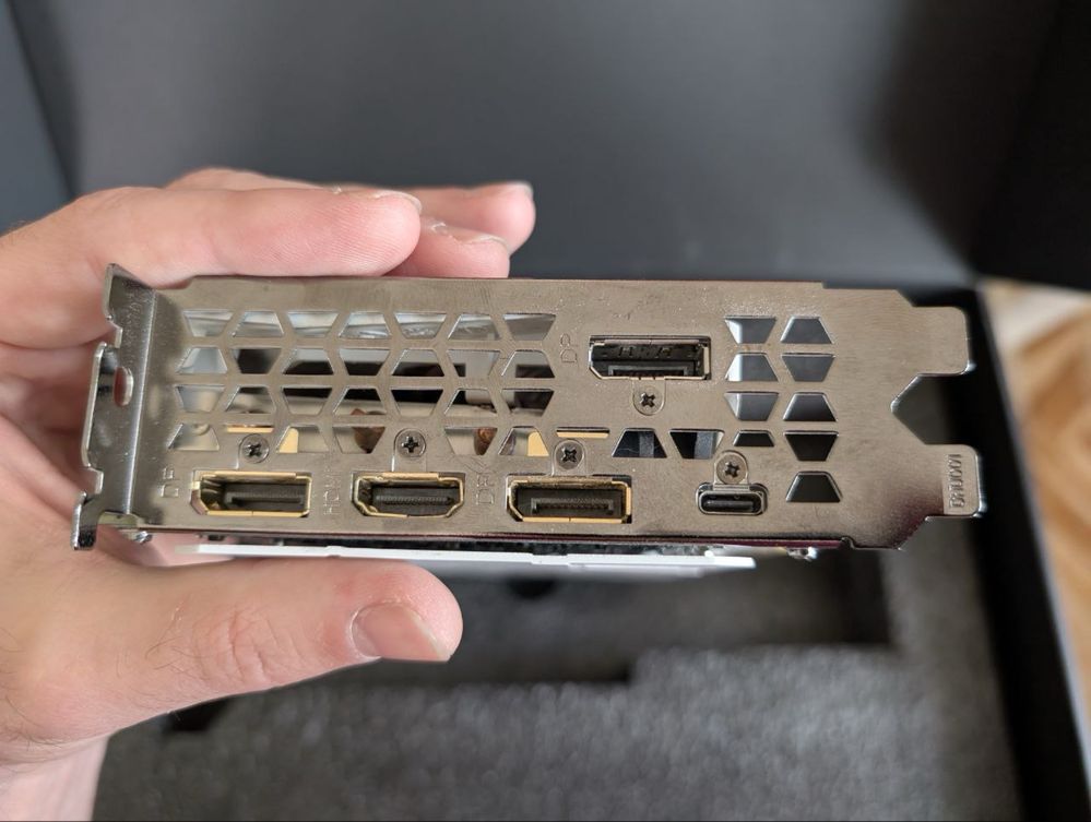 Відеокарта Gigabyte GeForce RTX™ 2070 GAMING OC WHITE 8G