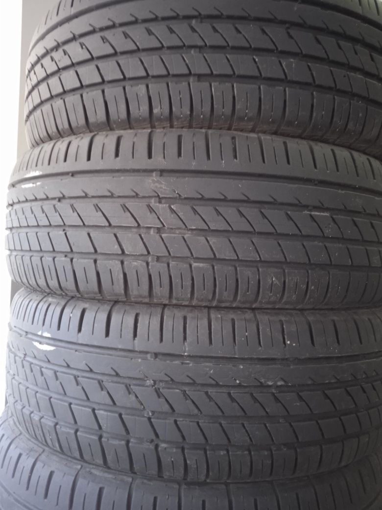 Продам шины 215/65 r17