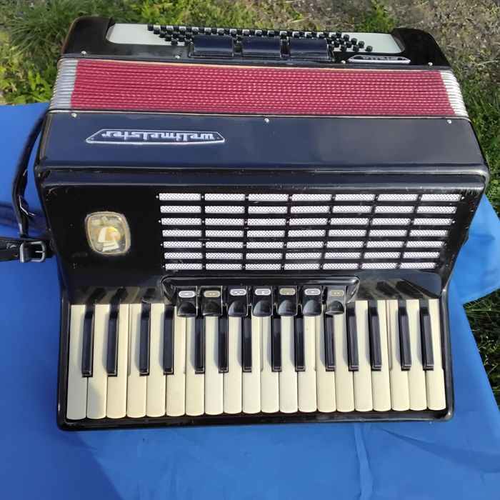 Akordeon Weltmaister Stella 80