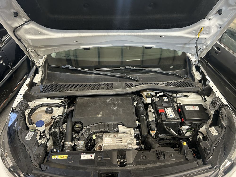 Peugeot 2008 1.2 PureTech Allure de 2021
