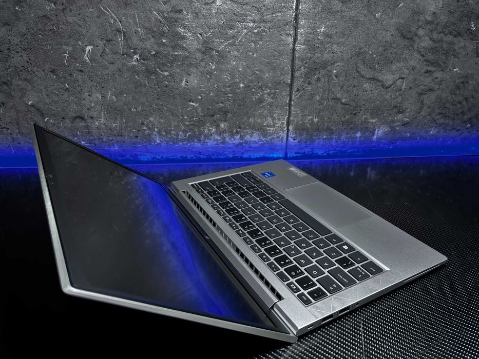 HP EliteBook 830 G8 i5-1135G7 16GB 512GB SSD FHD IRIS Xe W11 | Alu