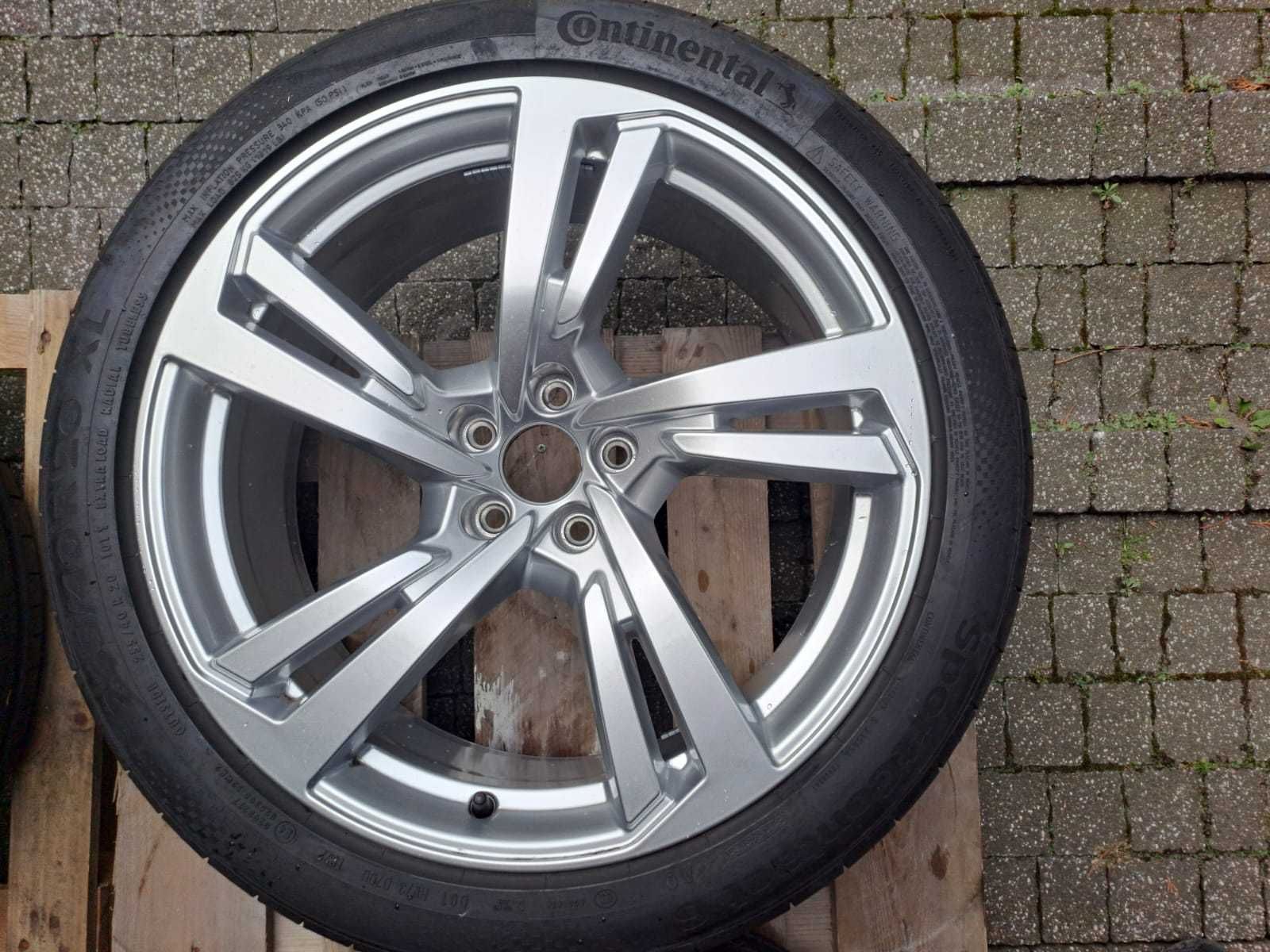 opony Continental 255/40 R20 z 2022 roku