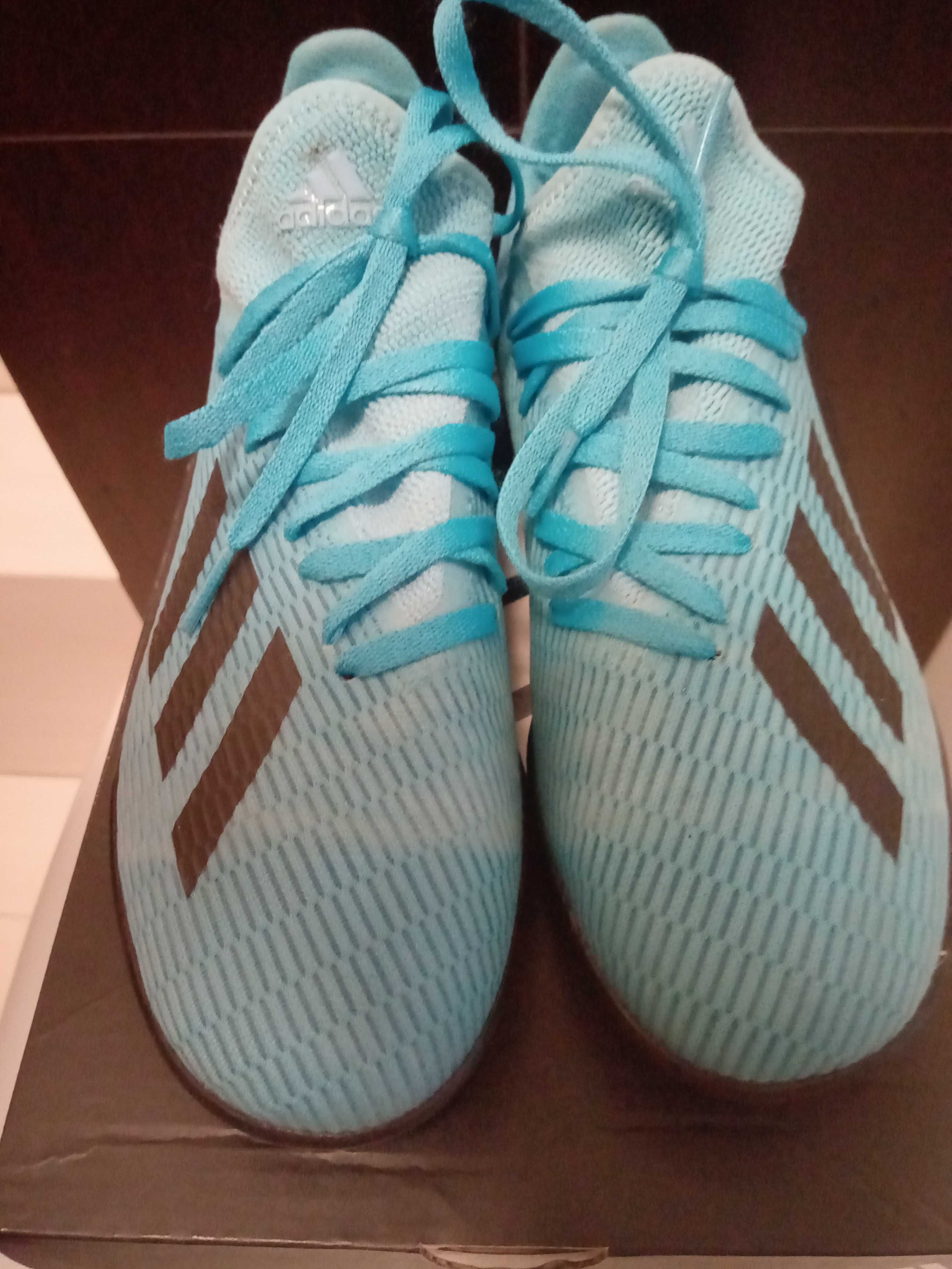 Sprzedam młodzieżowe buty piłkarskie adidas X TF rozm. 36 2/3.