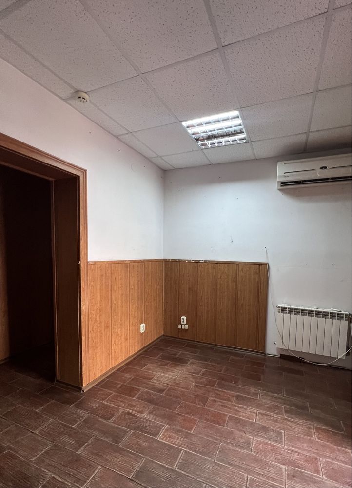 Здається в оренду приміщення 68 м2 в чудовій локації