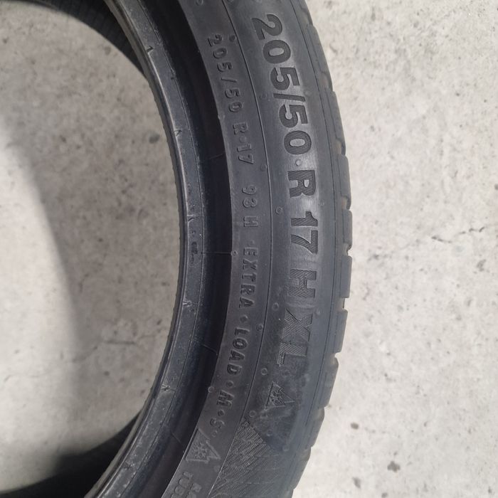 Opony Zimowe continental WinterContact  17 XL