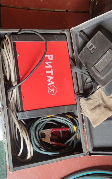 Инверторный сварочный аппарат ИСА 200