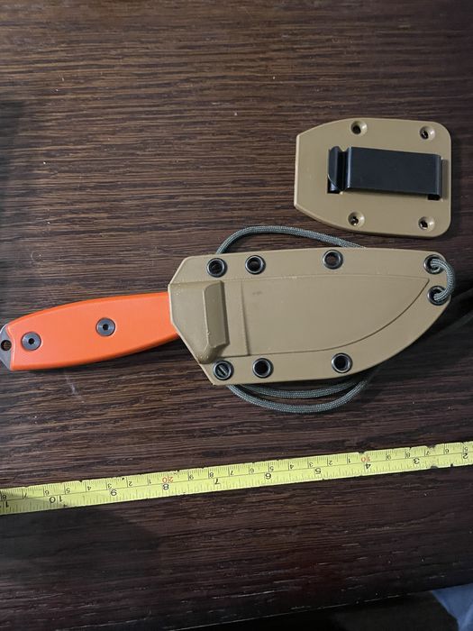 Nóż Esee 3 …………………