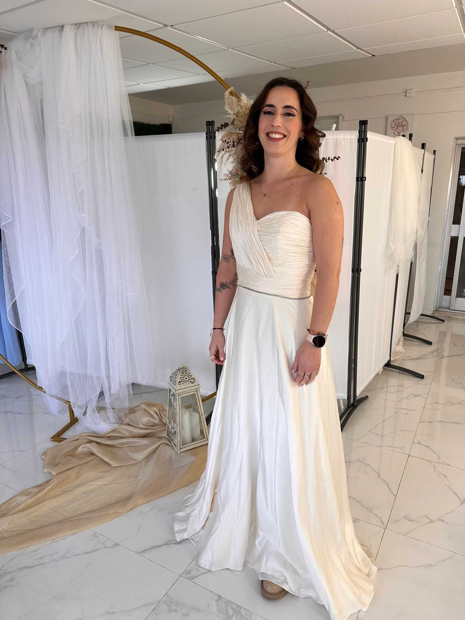Vestido de noiva do estilista Gio Rodrigues