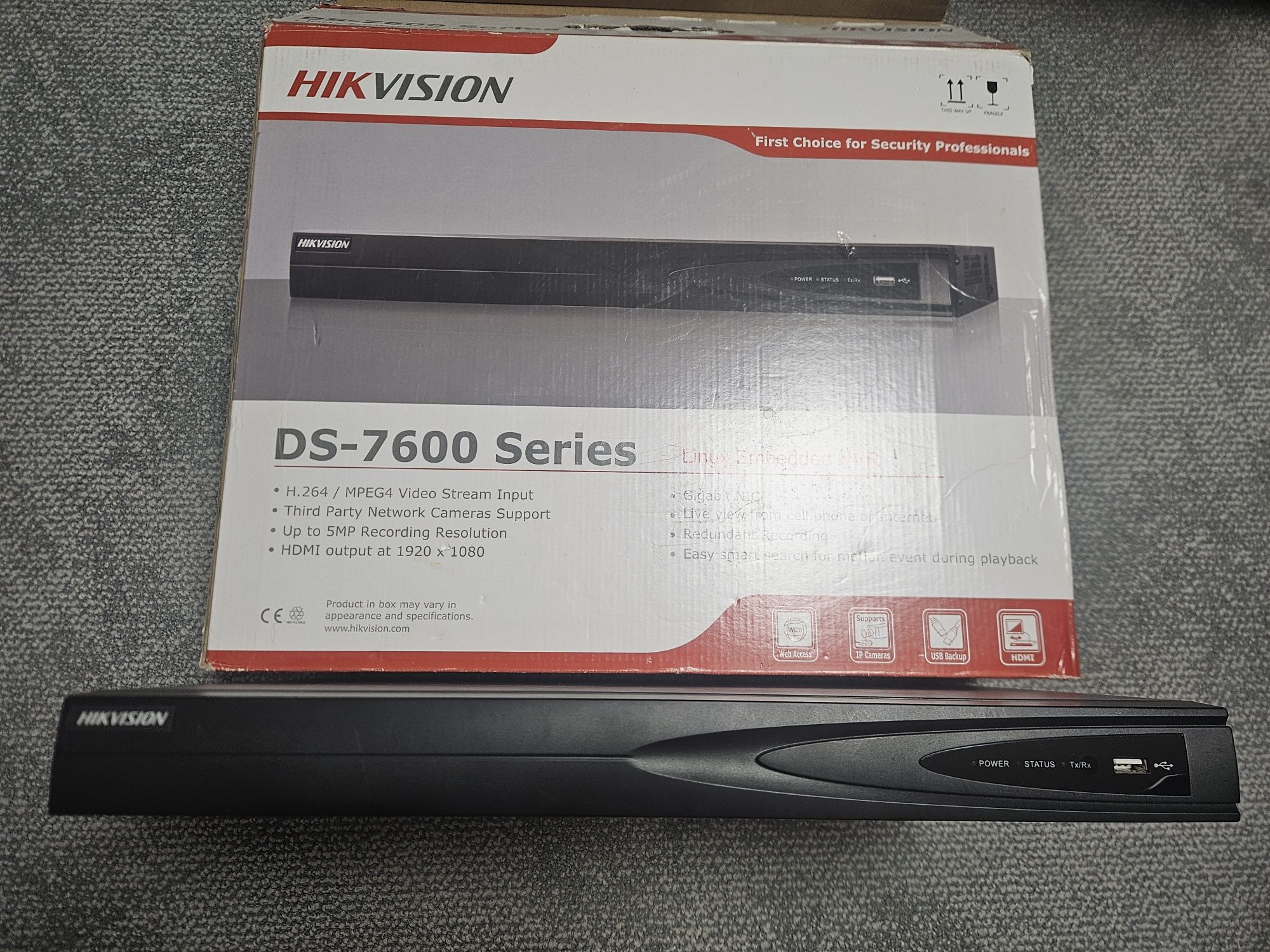 Hikvison DS-7608NI-E2/8P/A