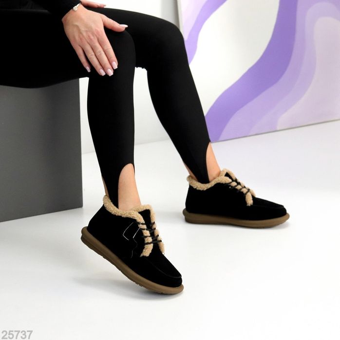 Жіночі шкіряні зимові черевики в кольорах