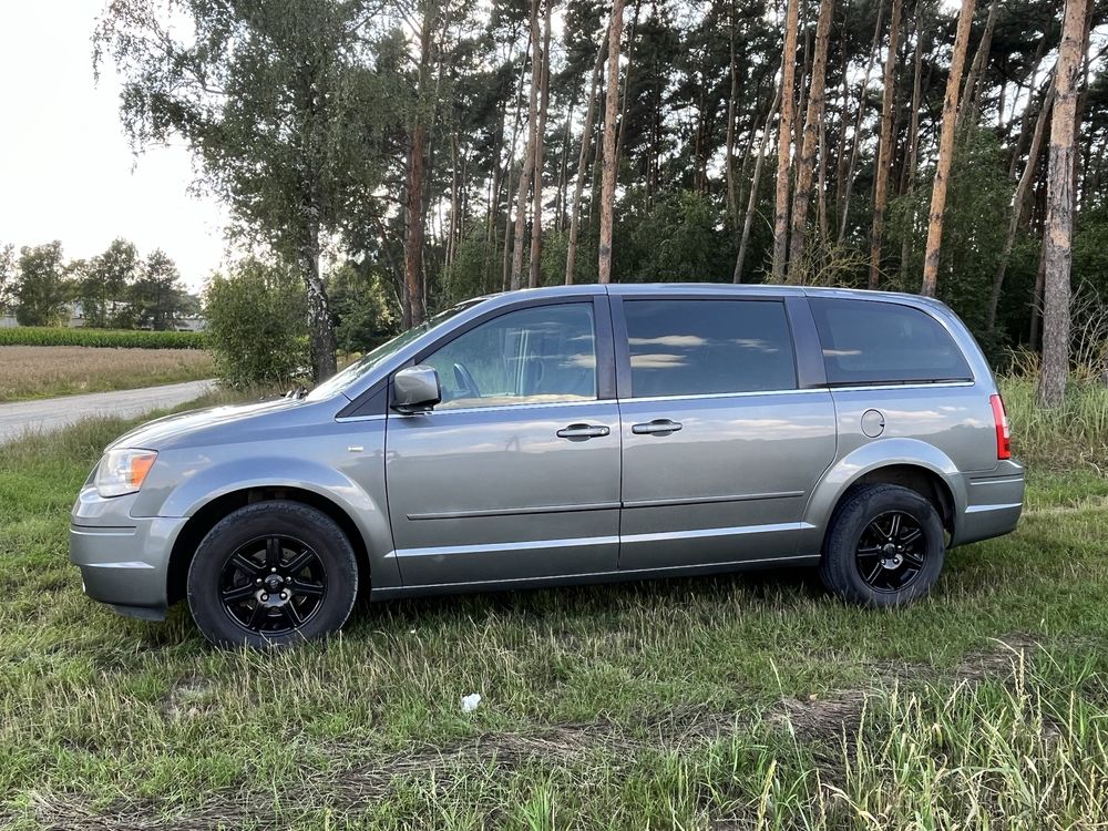 Chrysler Grand Voyager Rodzinny Van