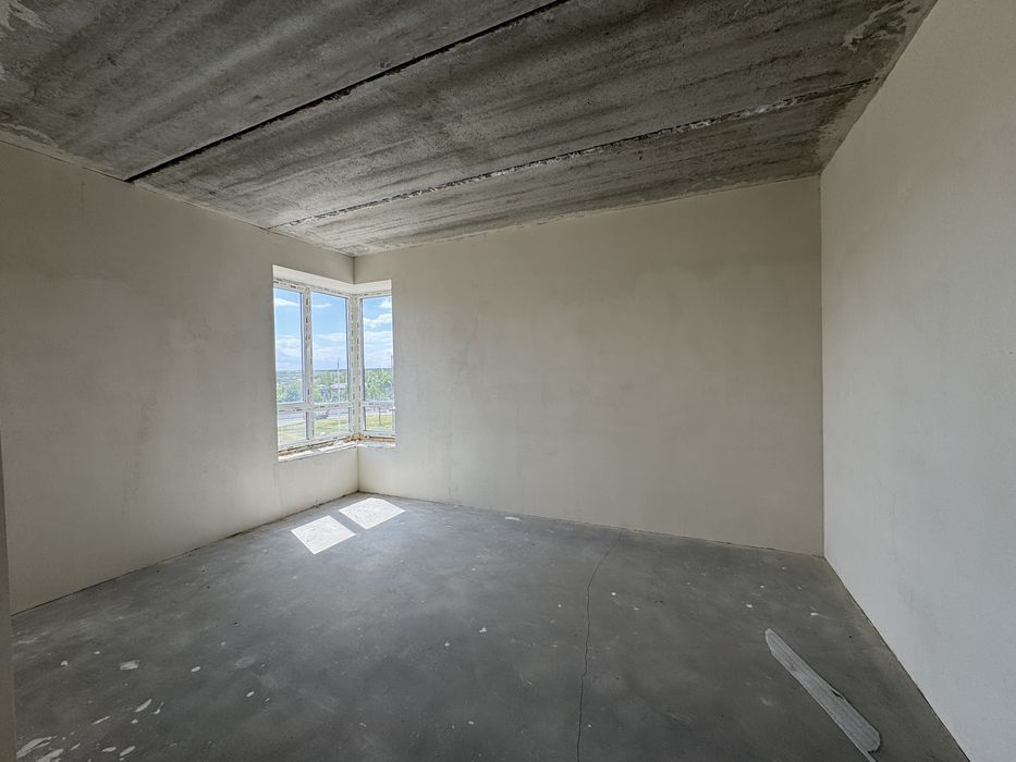 Однокімнатна квартира-студія ЖК Молодість