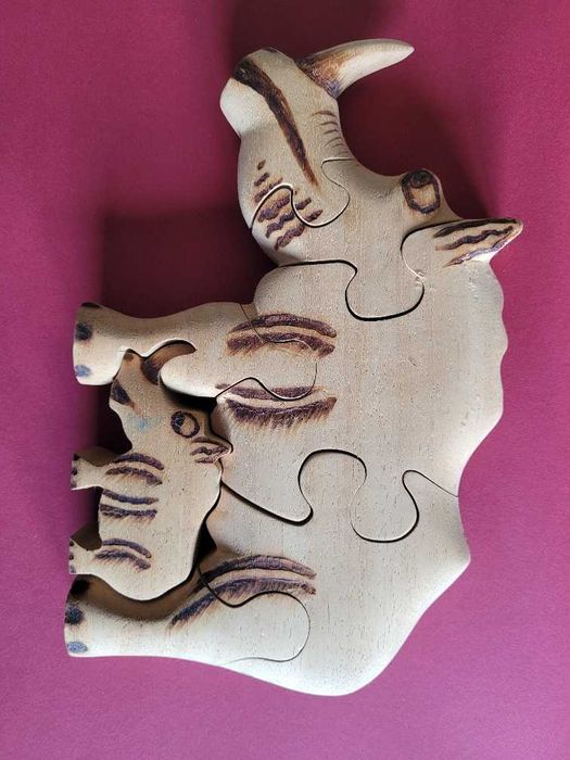 Binquedo em madeira, Rinoceronte com cria, puzzle - novo