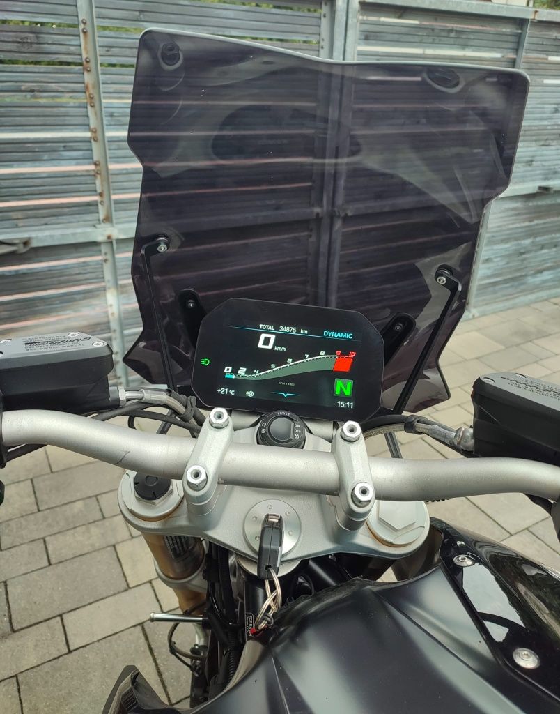 Bmw R1250r rok 2022 pełne wyposazenie r1250r rt rs gs
