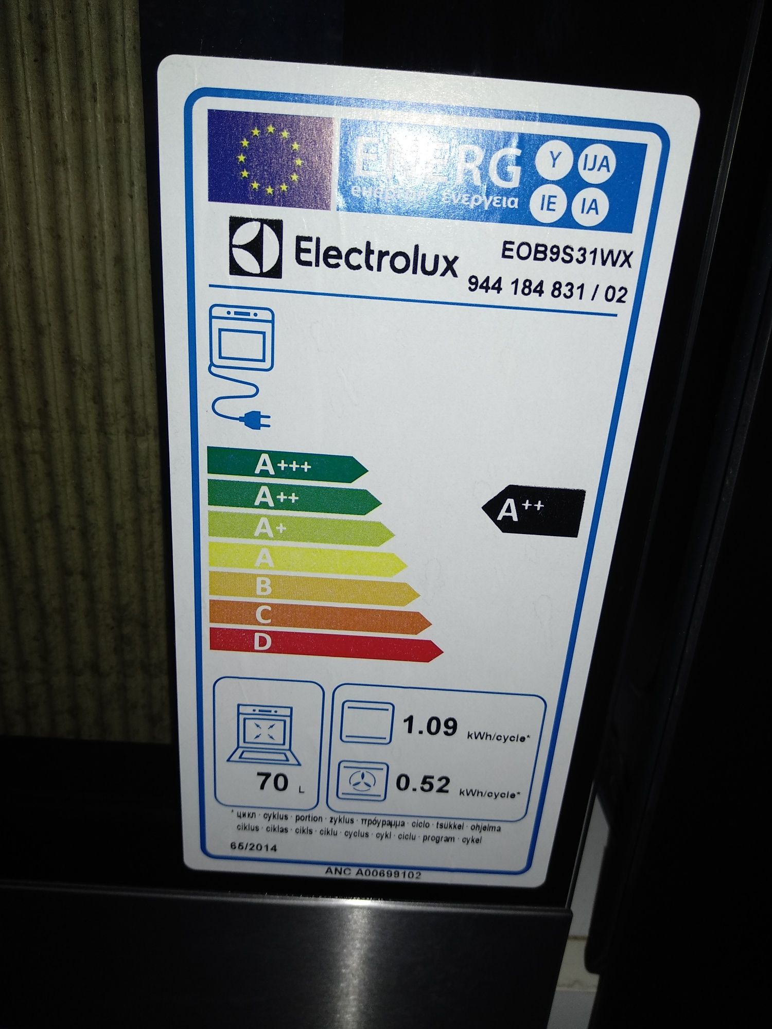 OUTLET Janki ul Wspólna 6 Piekarnik ELECTROLUX EOB9S31WX