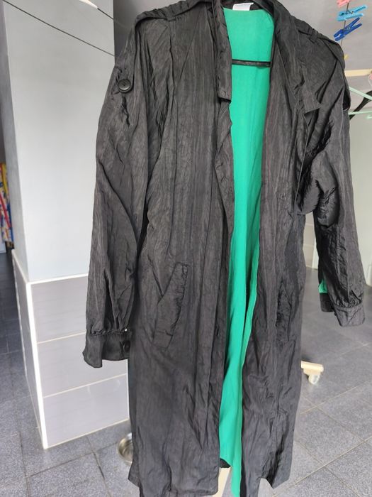 Gabardine Senhora  veste L XL preta forrada a verde