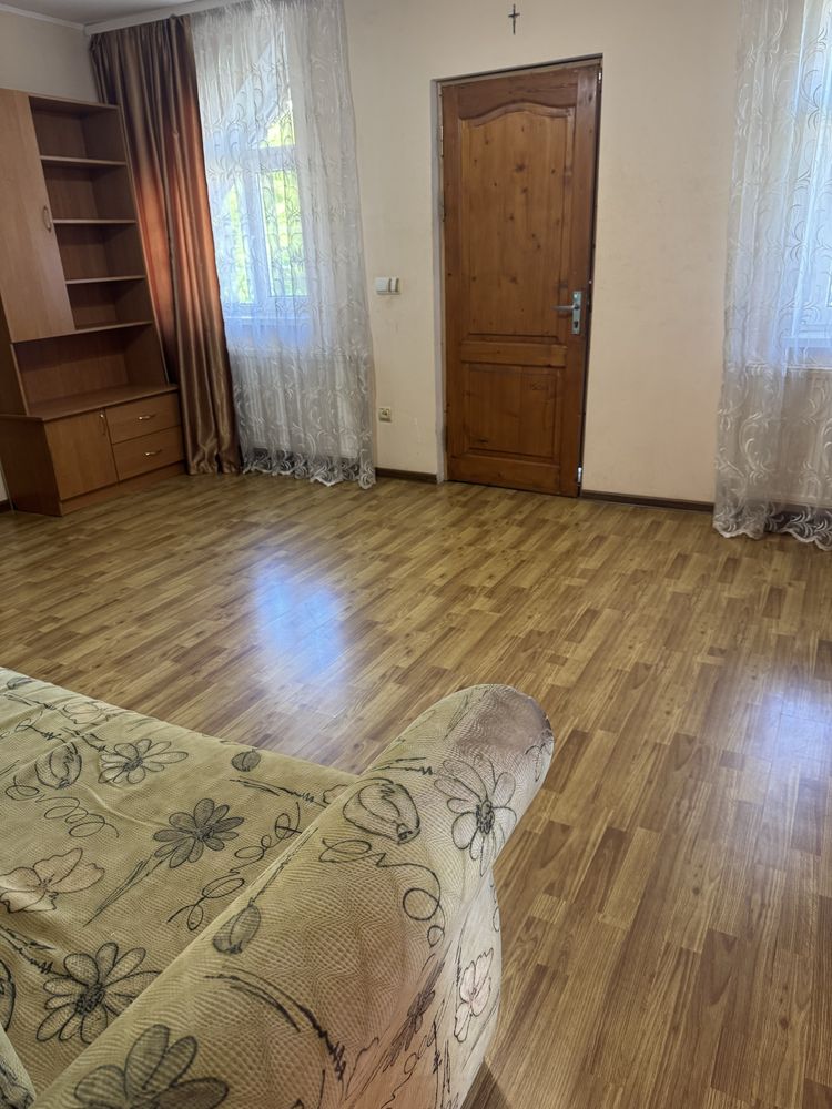 Здається 2 к кв по вул Незалежності