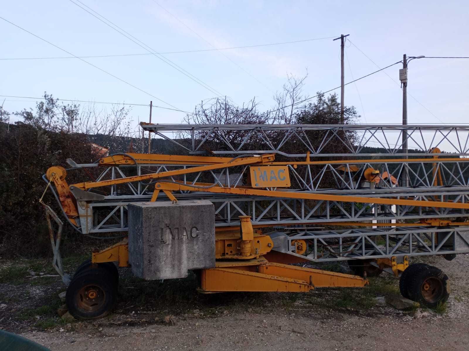 Grua Móvel automontante com comando de cabo e à distância