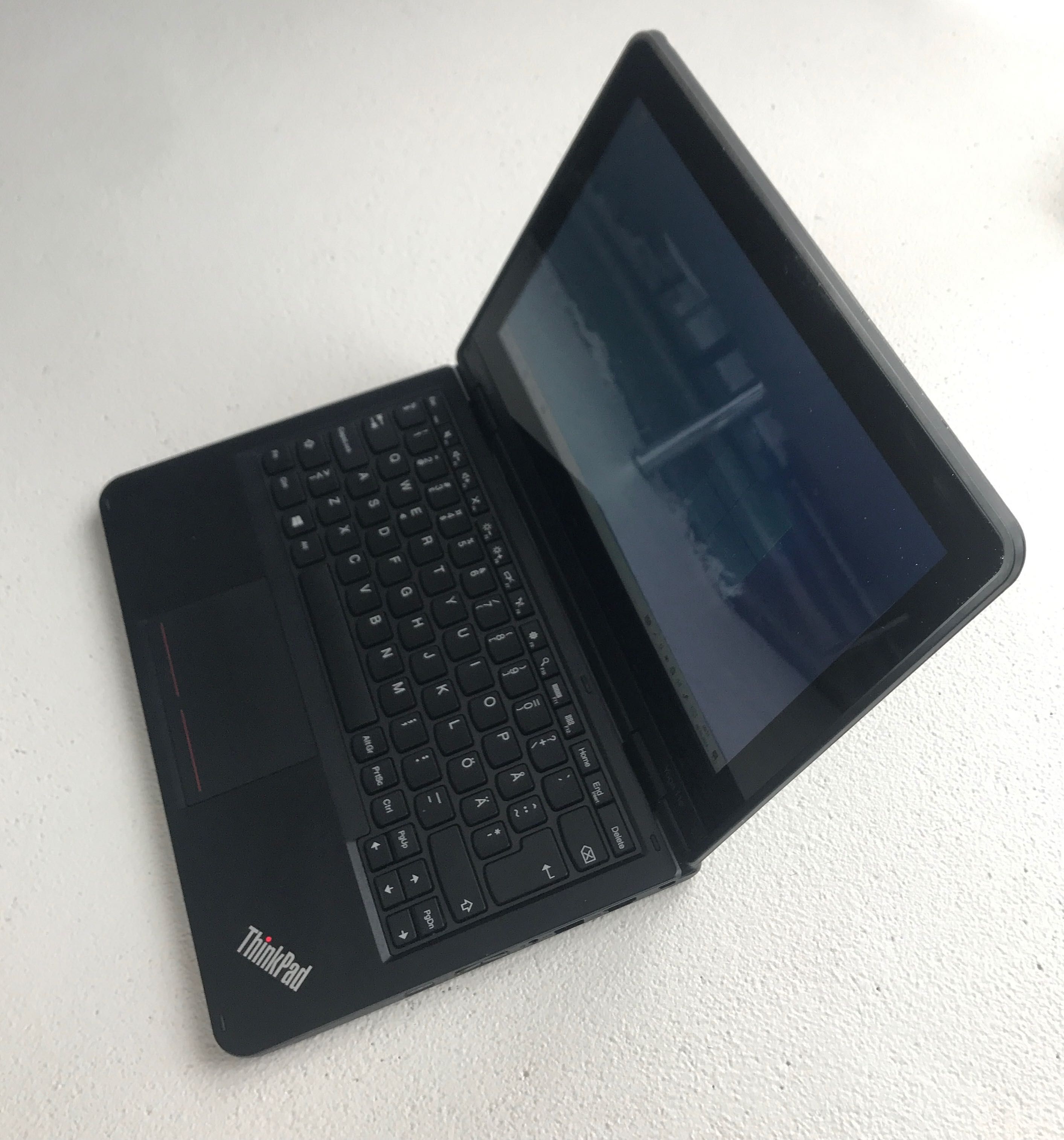 Laptop Lenovo Thinkpad Yoga 11e dotykowy ekran