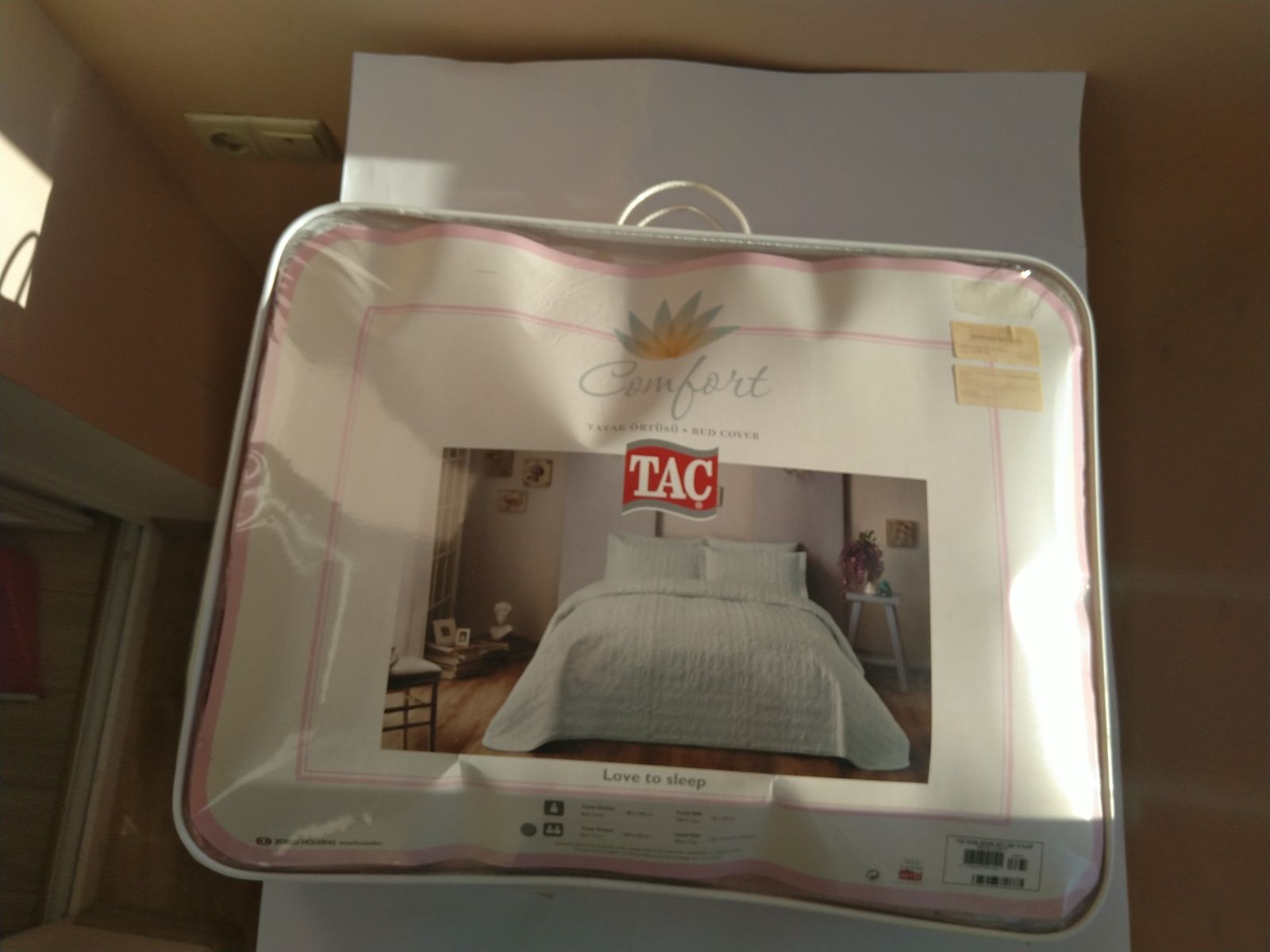 Покрывало TAC Comfort Love to sleep 260*250, 2 наволочки 50*70