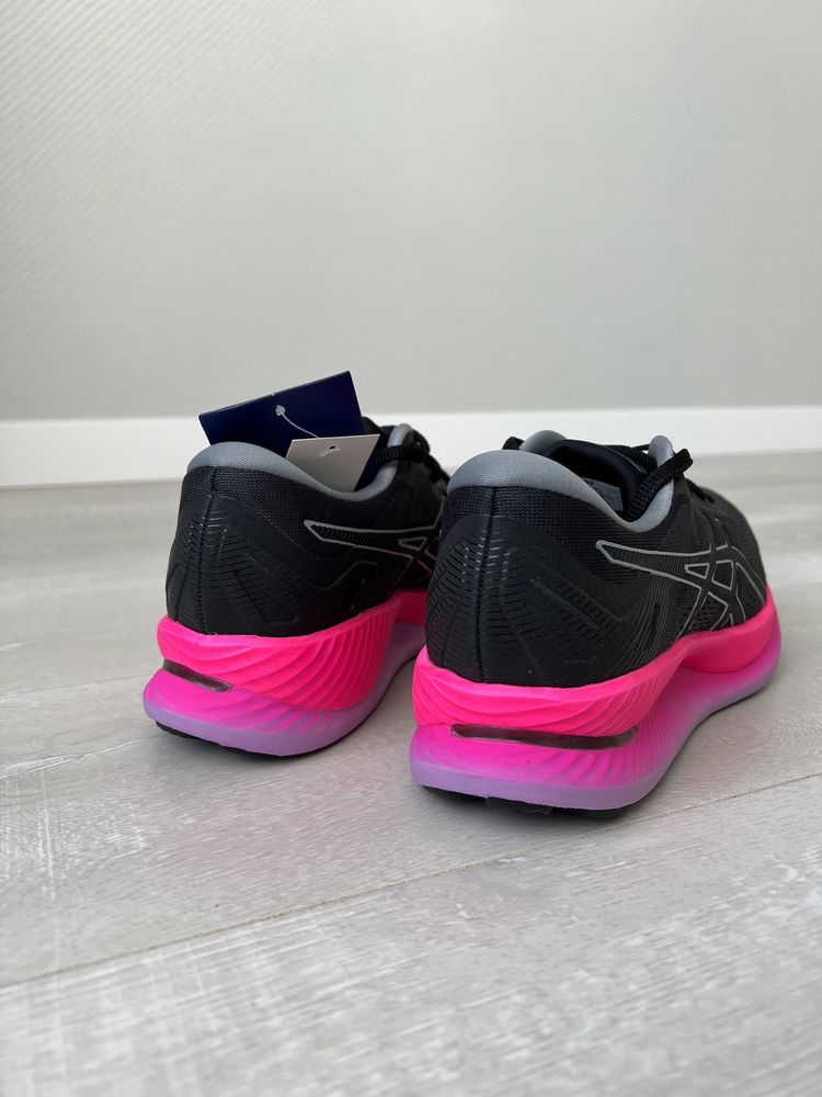 Кроссовки для бега беговые ASICS