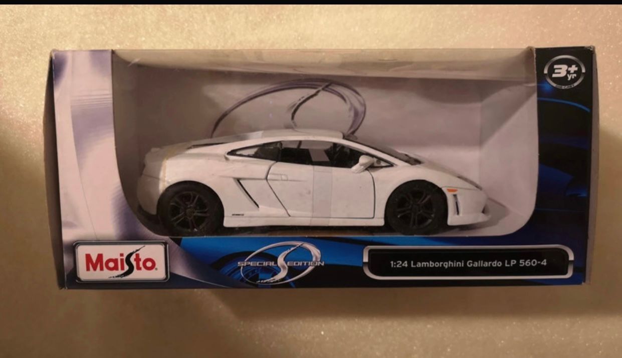 1:24 Lamborghini Gallardo LP 560-4 Maisto Special Edition