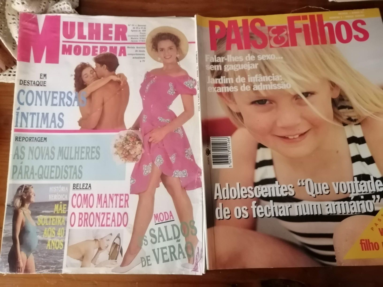 Muitas revistas.