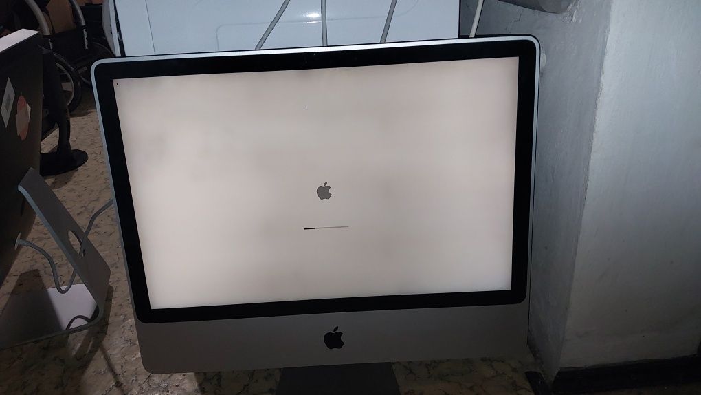 Apple iMac 24" 2,66GHz/640GB HDD/4GB RAM