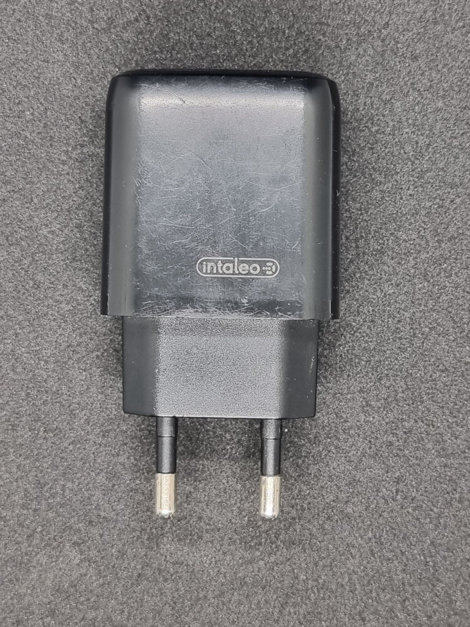 Продам зарядное устройство Intaleo QC PD 20W