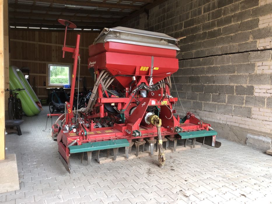 Zestaw uprawowo siewny brona aktywna  Kverneland Accord DA