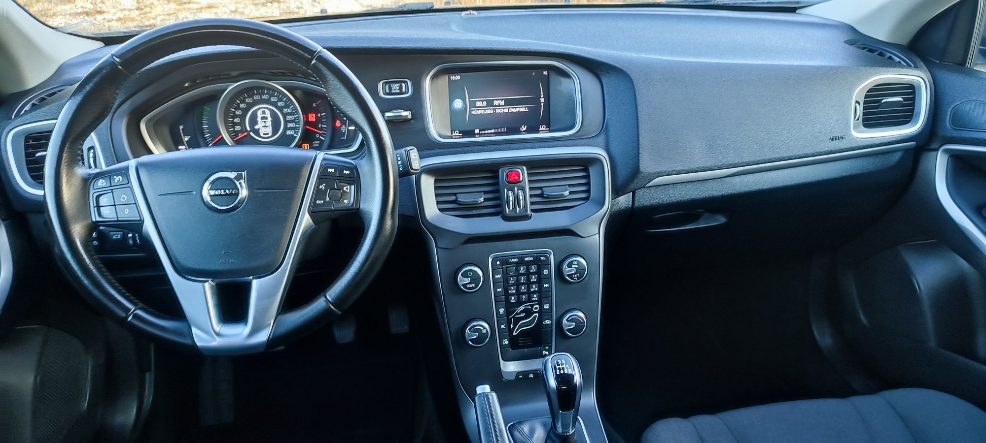 Volvo V40 2.0 D2  190€ Mês Troco financiamento