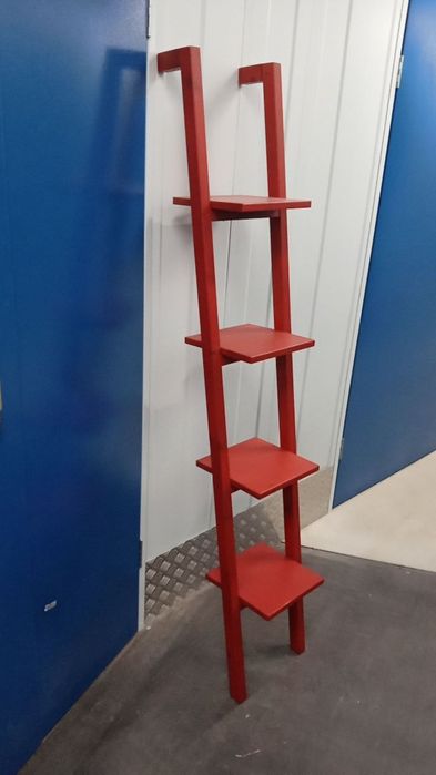 Estante Escada Vermelha 4 prateleiras
