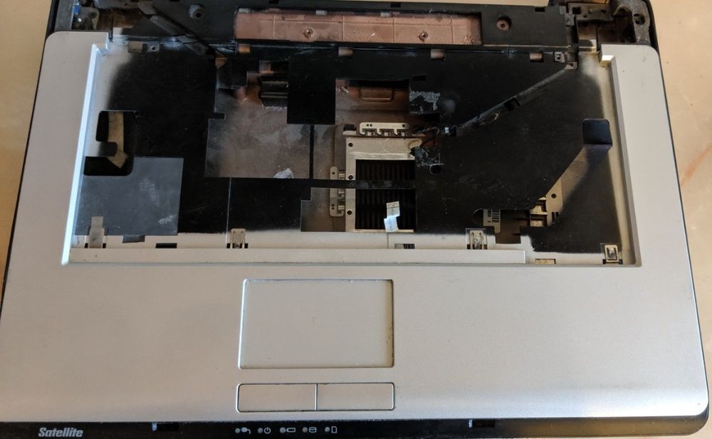 Корпус ноутбука Toshiba Satellite A-210