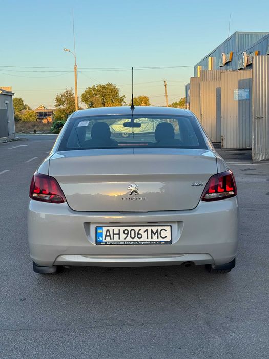 2019 PEUGEOT 301 на 1.6 бензин