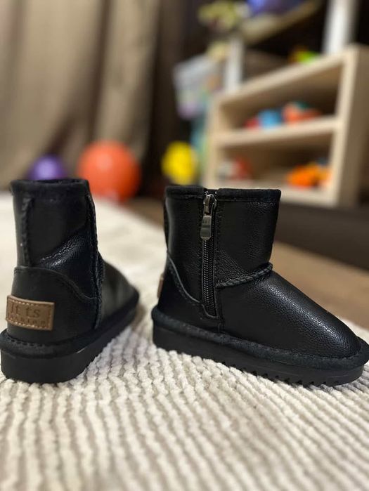 Угги нові !Натуральні!