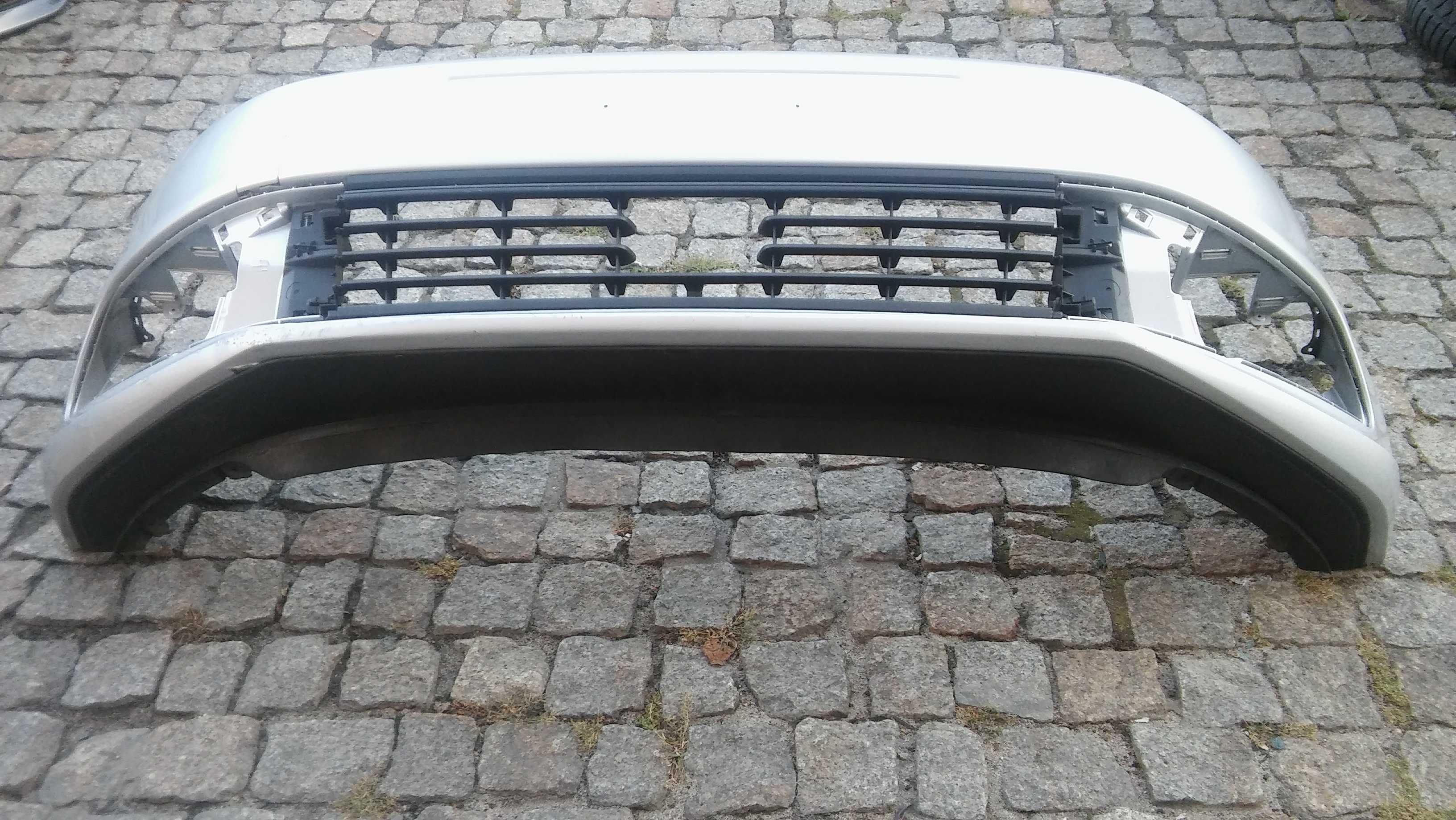 VW Polo 6C0,od 14r,zderzak przód+kratka radar+hokej,SREBRNY=LA7W,orygi