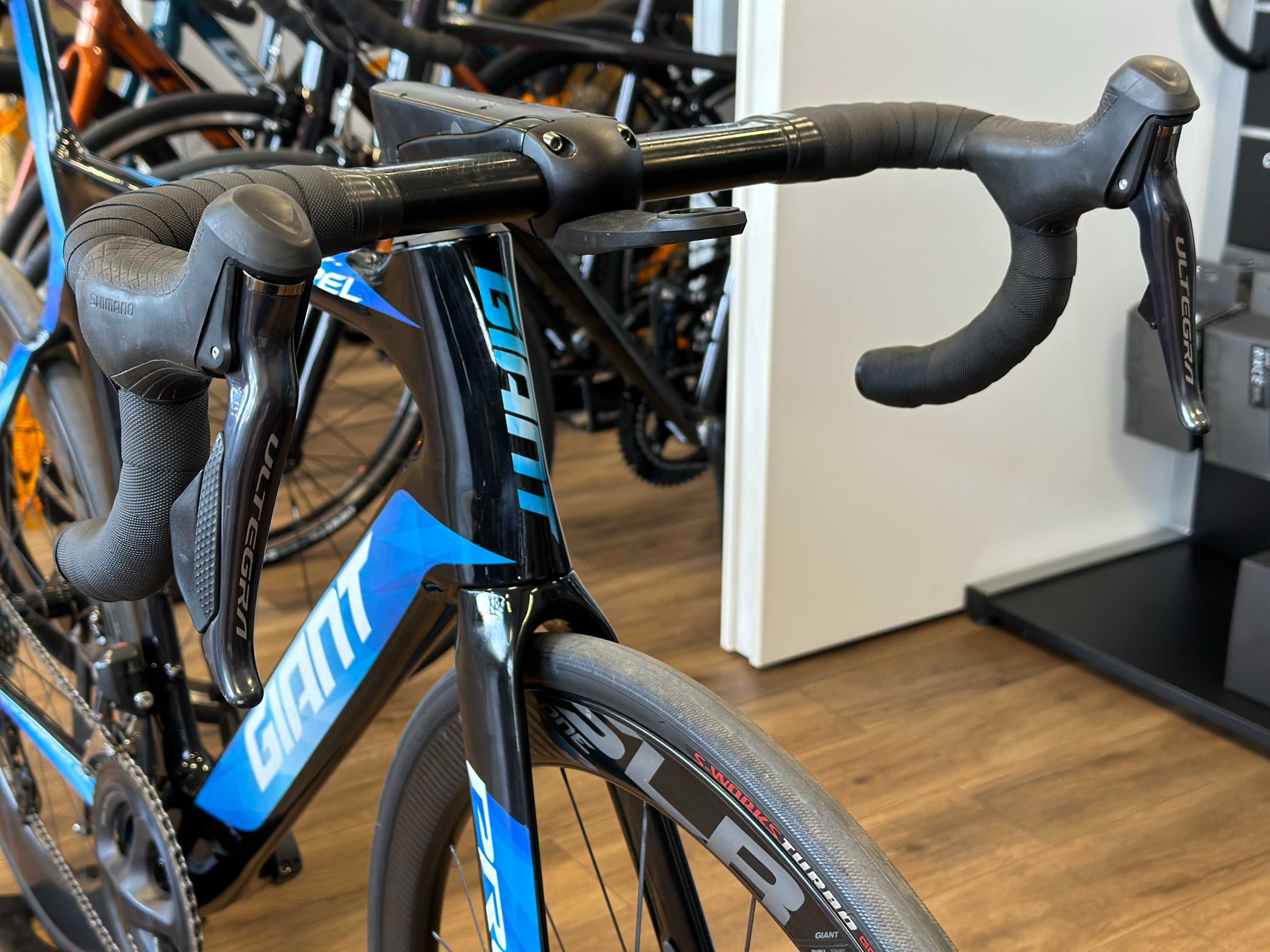 M/L 57 Carbon Di2 Ultegra Giant Propel SL Miernik Mocy Aero