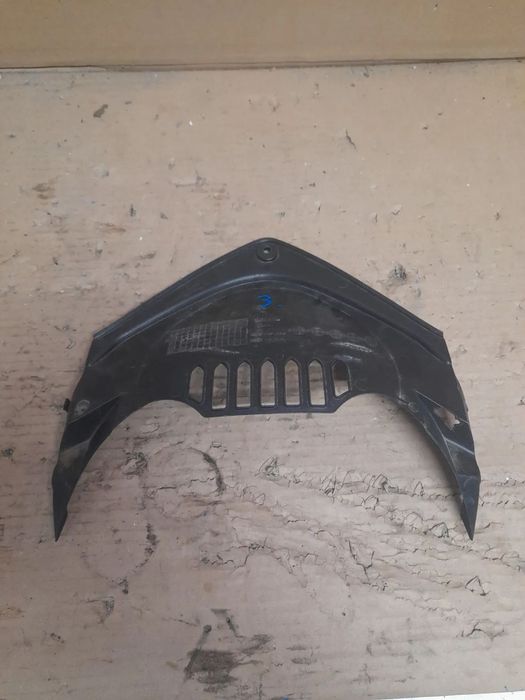 HONDA CBR 1000 RR  Wypełnienie osłony wewnętrznej przedniej przedniej 64220-MGP-D0 1800413