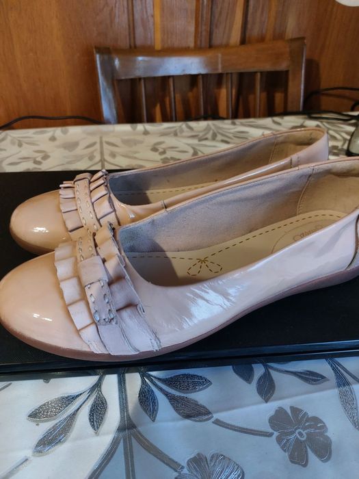 Балетки лаковые Clarks