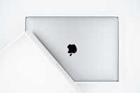 Laptop Apple MacBook Space Gray 13.3/1.6GHZ/8GB/128