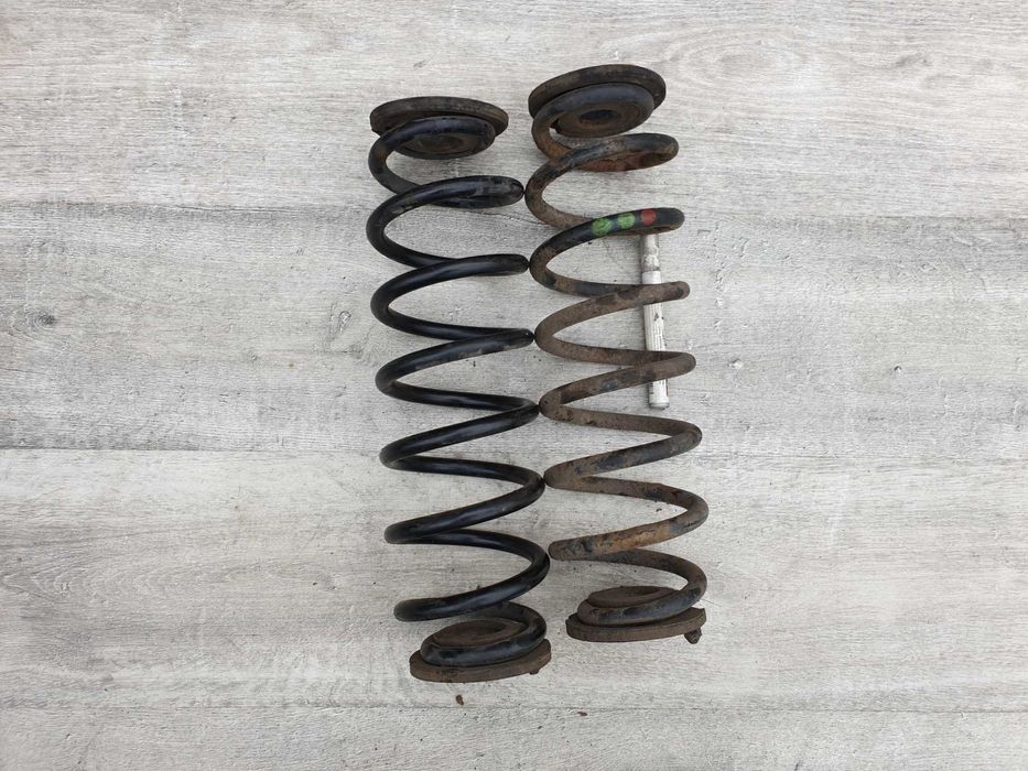 Skoda Octavia II Superb II KOMBI 4x4 Sprężyny tył