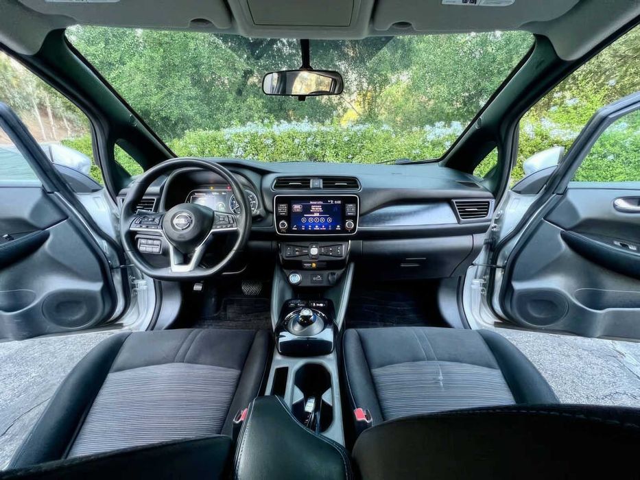 Nissan LEAF SV PLUS      2019