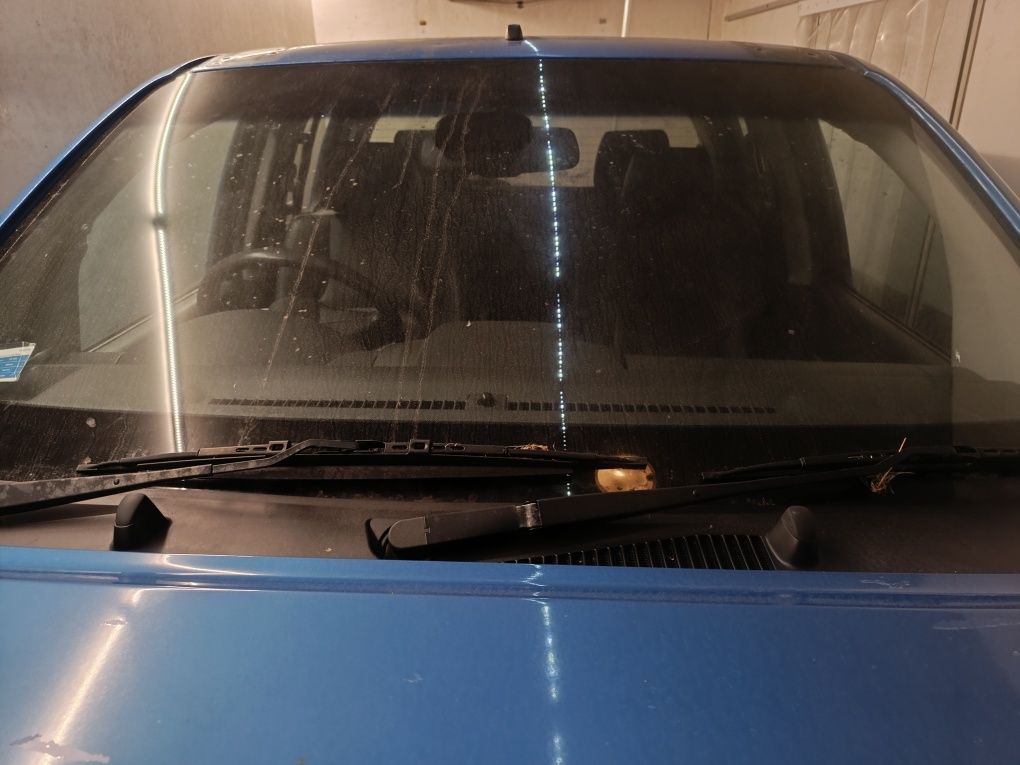 Vendo peças Nissan Navarra d40